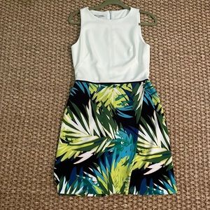 Maggie London Sleeveless Palm Dress Size 8